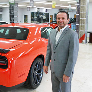 Gerente General Chrysler en Alberic Colon Chrysler